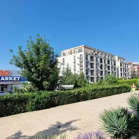 Apartment Astoria 1 - Premium Elenite